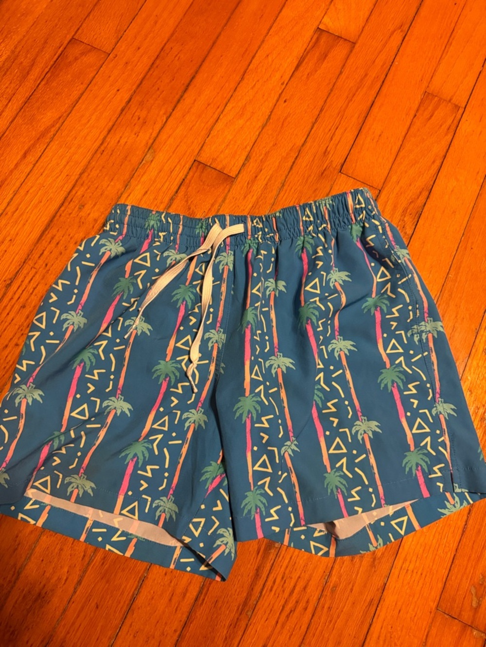 Chubbies Men's Teal Palm-Print Swim Shorts M